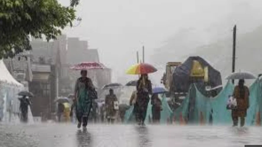 Rainfall Forecast: अभी नहीं थमने वाला है Rain का सितम, इन States के लिए IMD ने जारी किया alert