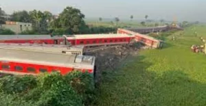 North East Express Bihar में पटरी से उतरी, 4 की मौत; हादसे की ये वजह आई सामने!
