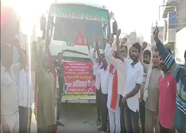 Haryana News: 16 दिनों से हड़ताल पर ग्रामीण सफाई कर्मचारी, इन मांगों को लेकर दे रहे हैं धरना
