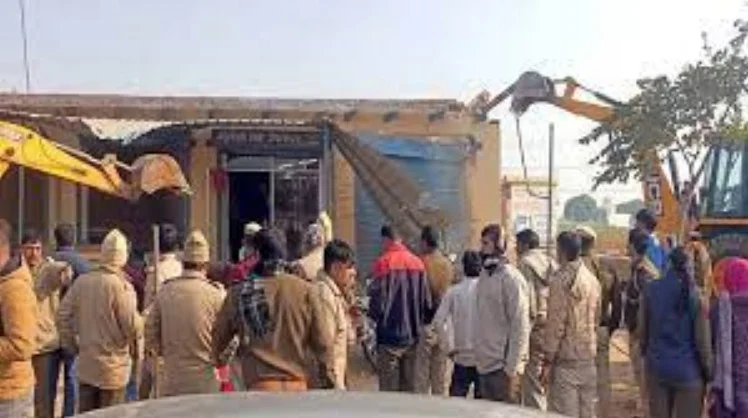 Gurugram News: चार अवैध कालोनियों पर चला Bulldozers, रोड Network को भी ध्वस्त किया गया
