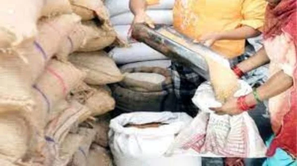 Haryana News: गरीबों का निवाला डकार रहे डिपो धारक, अनाज वितरण में कर रहे Dhokhebaji, मां और बेटी पर केस दर्ज