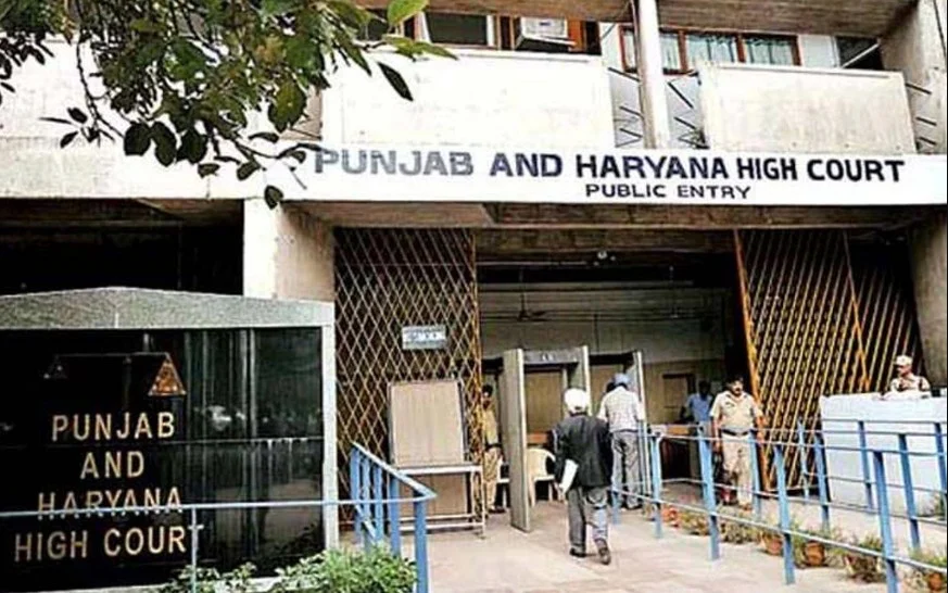 Punjab-Haryana High Court: चाहरदीवारी के भीतर अपमानजनक टिप्पणी SC/ST Act में अपराध नहीं
