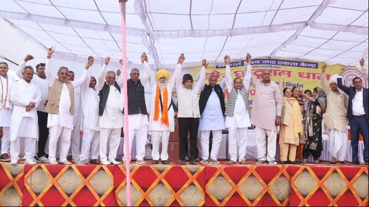 Haryana: Rohtak में जुटे जाट समाज के लोग, Yashpal Malik बोले- आरक्षण दे सरकार, नहीं तो वोट की चोट देंगे