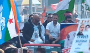 Bharat Jodo Nyay Yatra: Rahul Gandhi की न्याय यात्रा वाराणसी पहुंची, बाबा विश्वनाथ का आशीर्वाद लिया