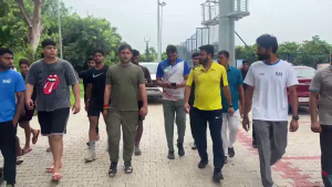 खेल मंत्री गौरव गौतम पंचकूला स्टेडियम का निरीक्षण करते हुए