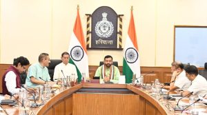 खरीफ फसल की खऱीद को लेकर बैठक लेते सीएम नायब सैनी